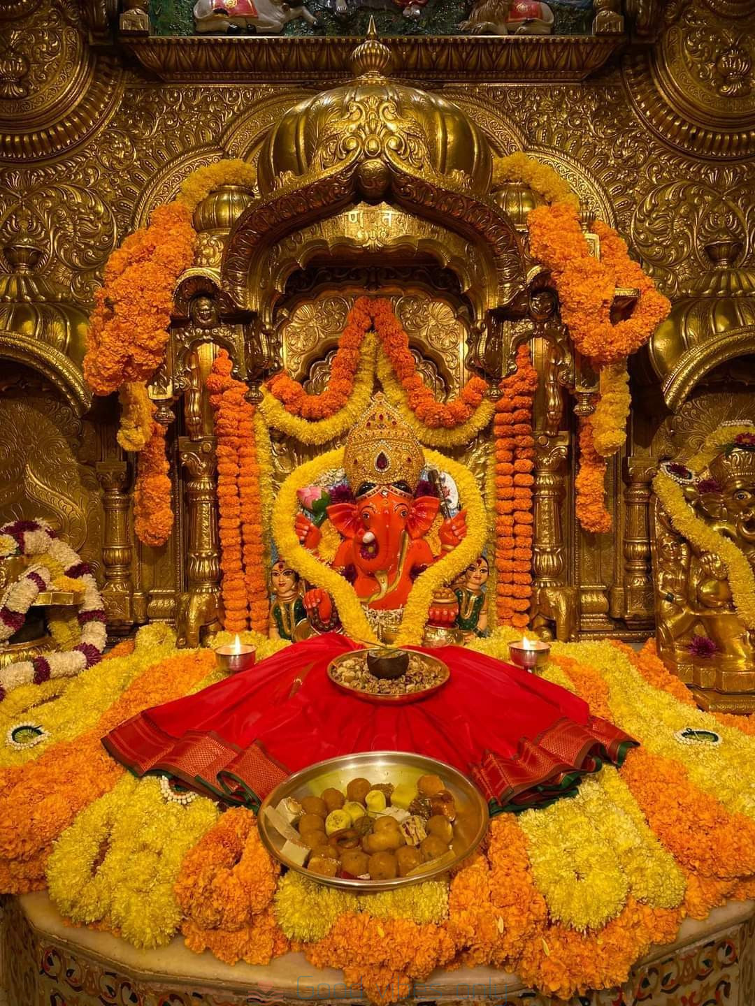 Shri Siddhivinayak Ji Ki Aarti Good Vibes Only